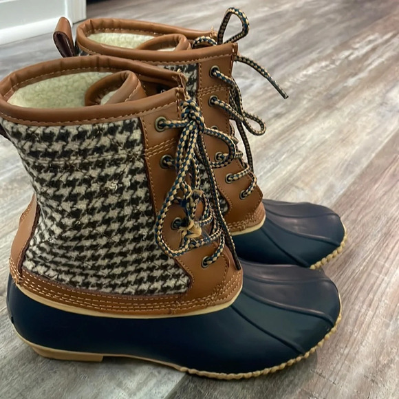 Lands’ End Duck Boots - Picture 1 of 8